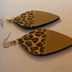 Brown Leop Earring
